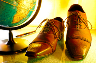 Footwear Industry Analysis – global footwear market valued at 326,500 million dollars in 2013